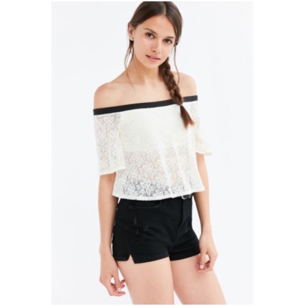 Urban Outfitters KB Rooney Ruffle Crop Top